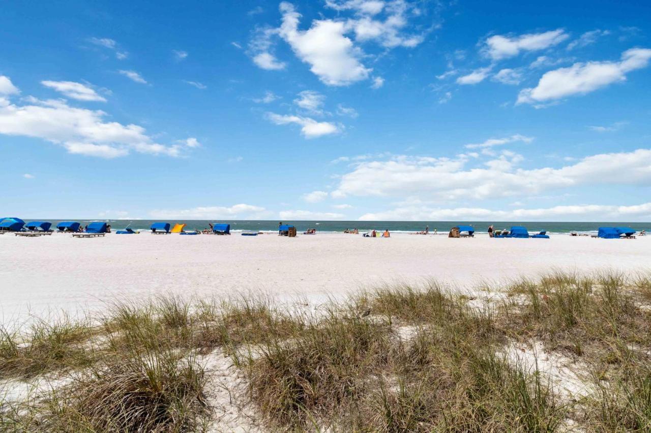 201 Sandy Shores Condos St. Pete Beach Exterior foto